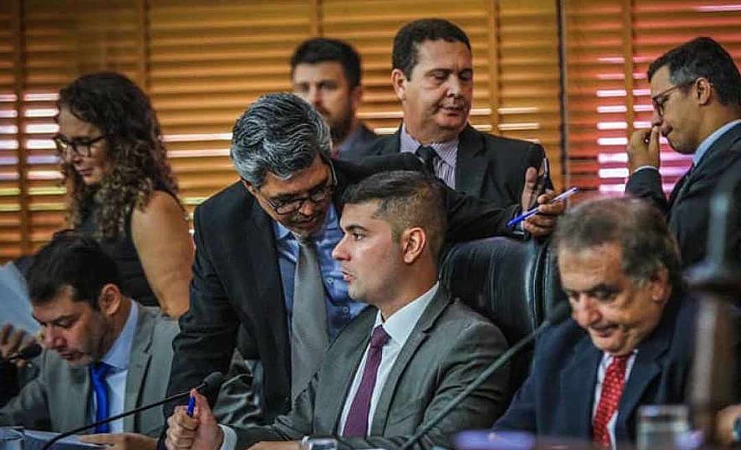 Deputados aprovam LDO, mas derrubam emenda de Duarte que garantia mais autonomia ao Estado 